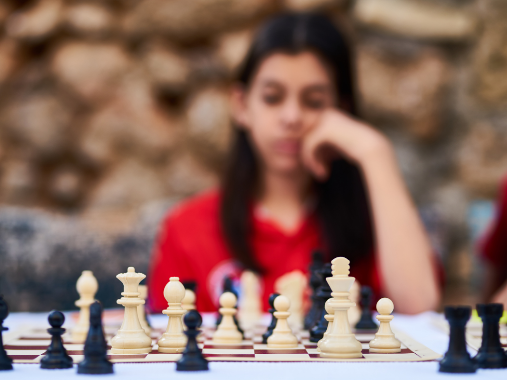 Chess Improves Academic Skills and Exercises IQ! ♞ Chess Puzzles!